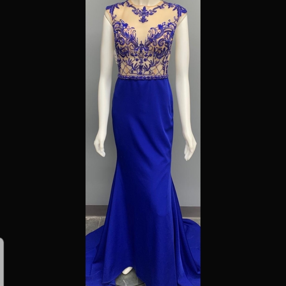 Dress - Picture 2 of 3
